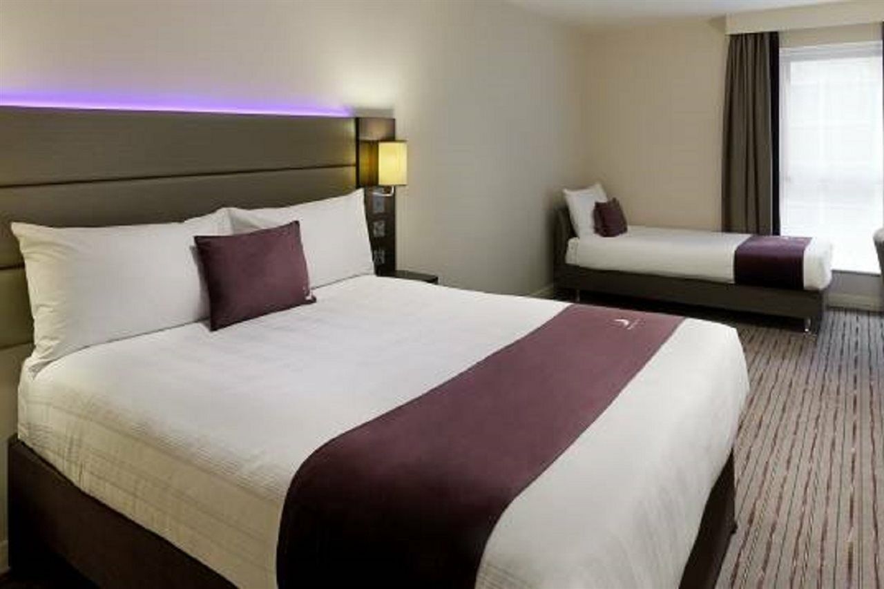 Premier Inn London Дагенем Екстер'єр фото